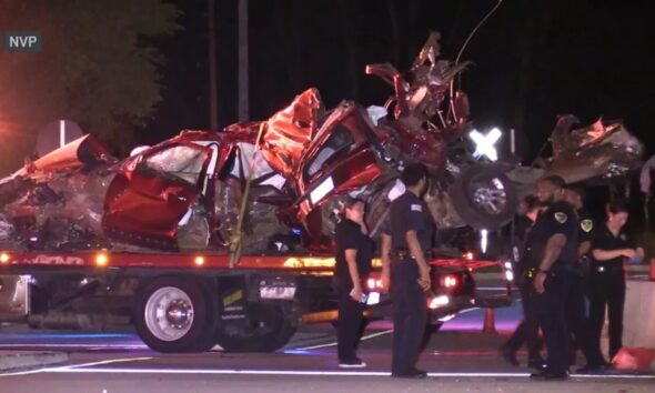 un tren de la línea South Shore colisionó con un vehículo en la intersección de US 12 y 7th Street, cobrándose la vida de al menos cinco personas.  -Agencia Carabobeña de Noticias – ACN – Internacionales