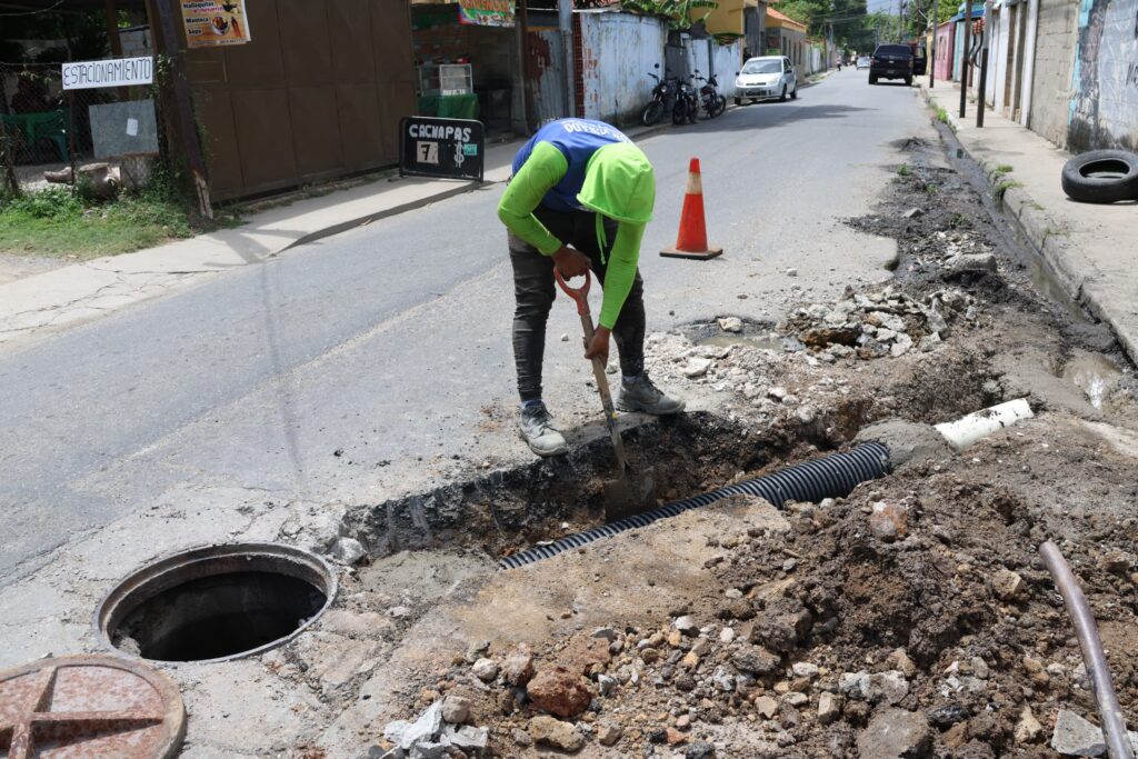 Vialsandi reconstruyó drenaje de aguas - Agencia Carabobeña de Noticias