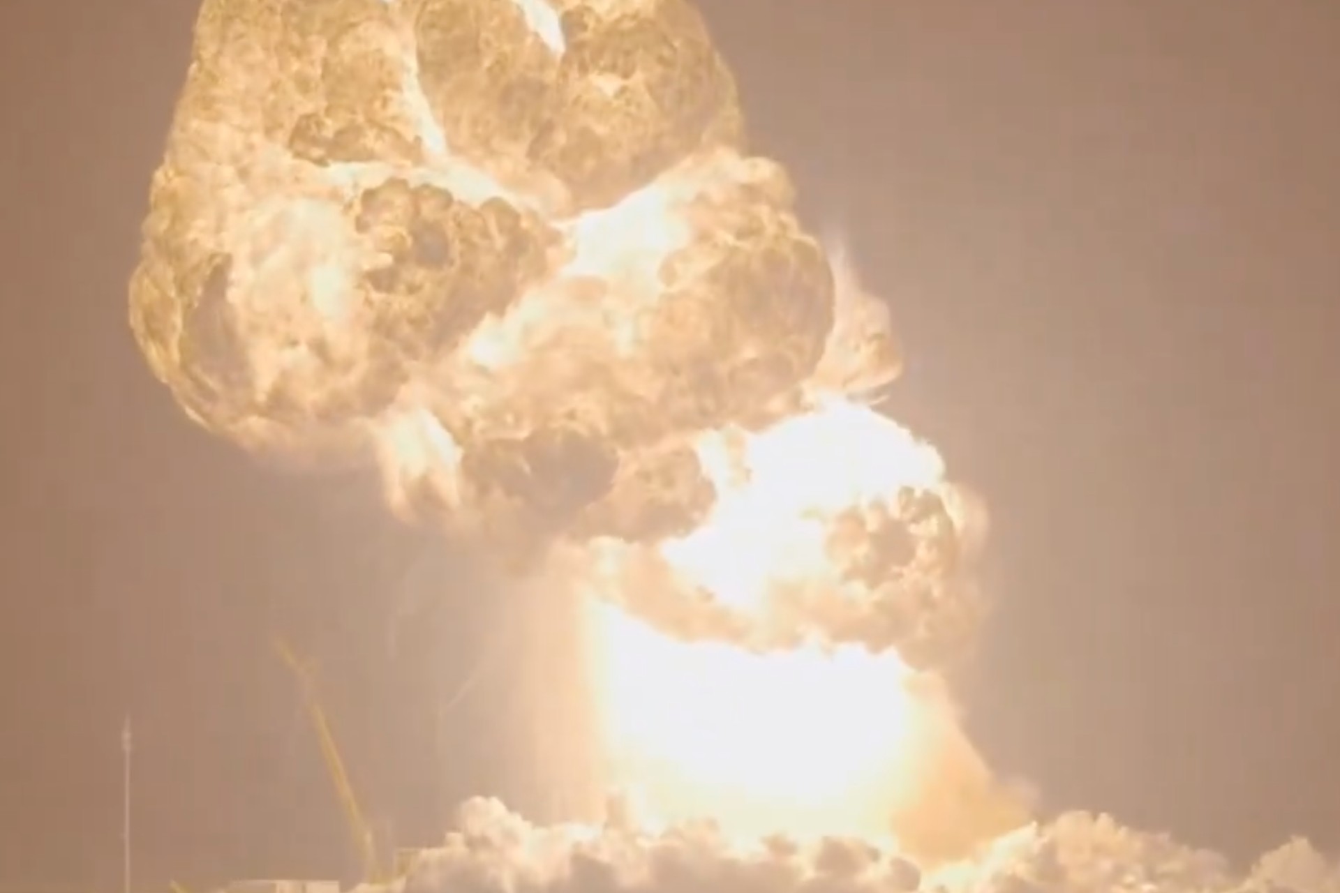 Explotó Cohete SpaceX Texas - acn - Agencia Carabobeña de Noticias