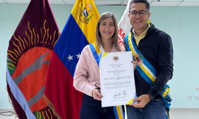 Alcalde León Jurado condecoró a Ana Isabel Taboada de Vera - Agencia Carabobeña de Noticias