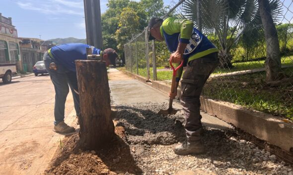 Alcaldía de San Diego rapara aceras y brocales - Agencia Carabobeña de Noticias
