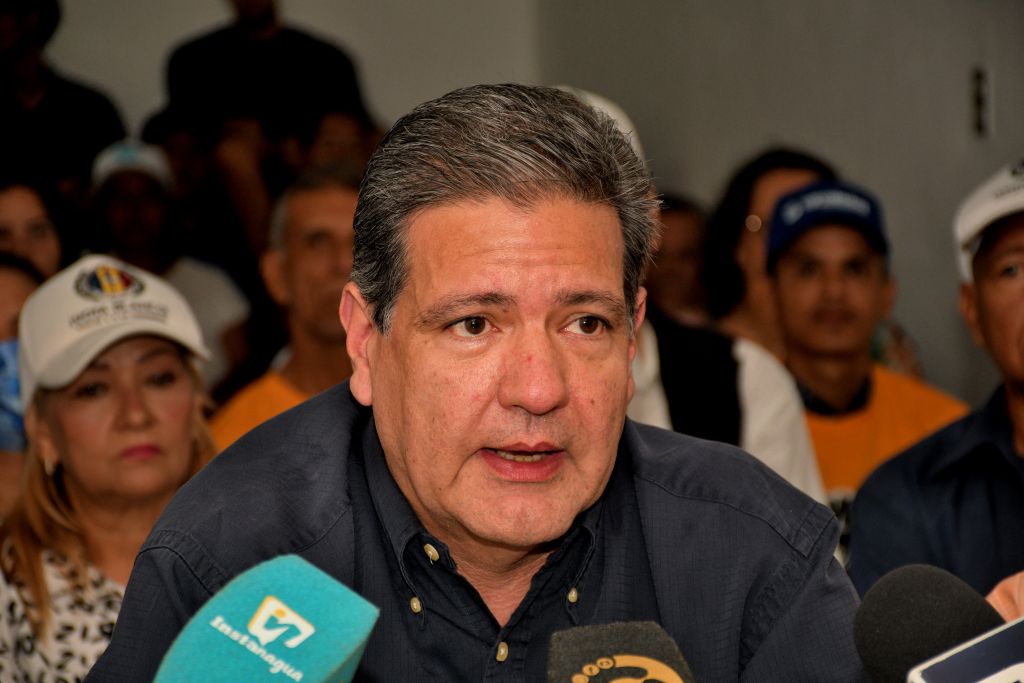 Armando Amengual oficializó su candidatura - Agencia Carabobeña de Noticias