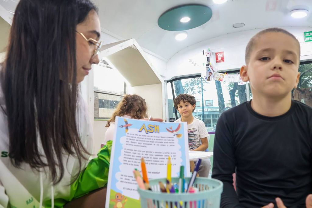 Autobús de Nancy recibió niños - Agencia Carabobeña de Noticias