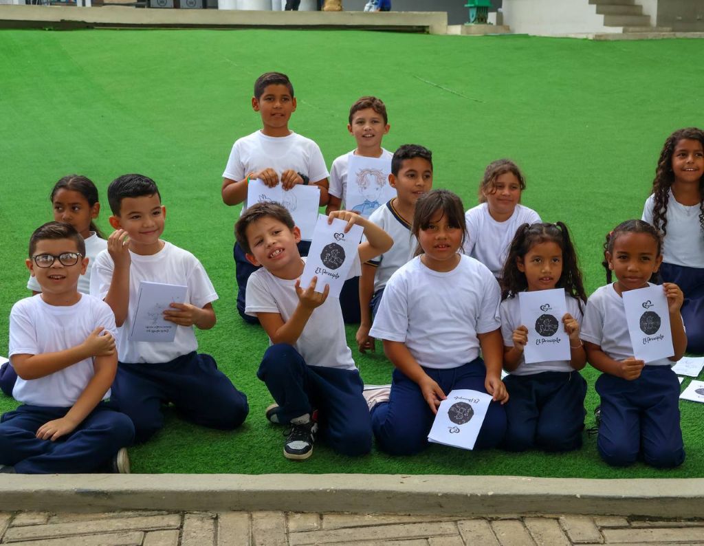 Autobús de Nancy recibió niños - Agencia Carabobeña de Noticias