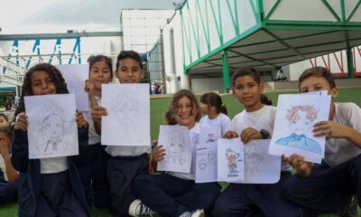 Autobús de Nancy recibió niños - Agencia Carabobeña de Noticias