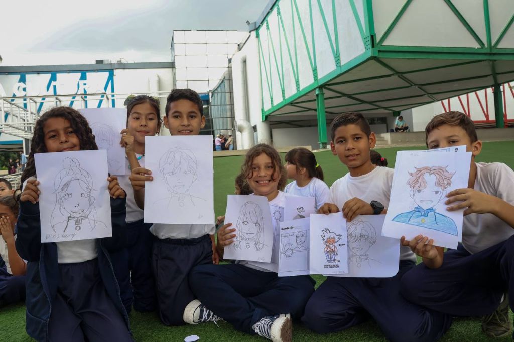 Autobús de Nancy recibió niños - Agencia Carabobeña de Noticias