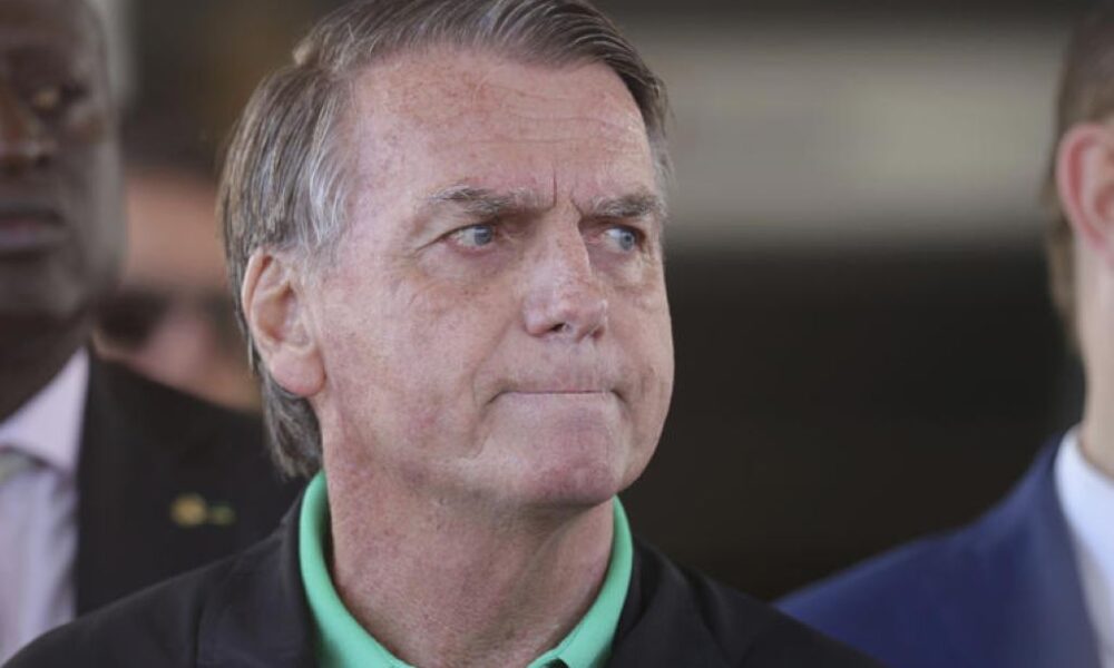 Bolsonaro a usar tobillera - Agencia Carabobeña de Noticias