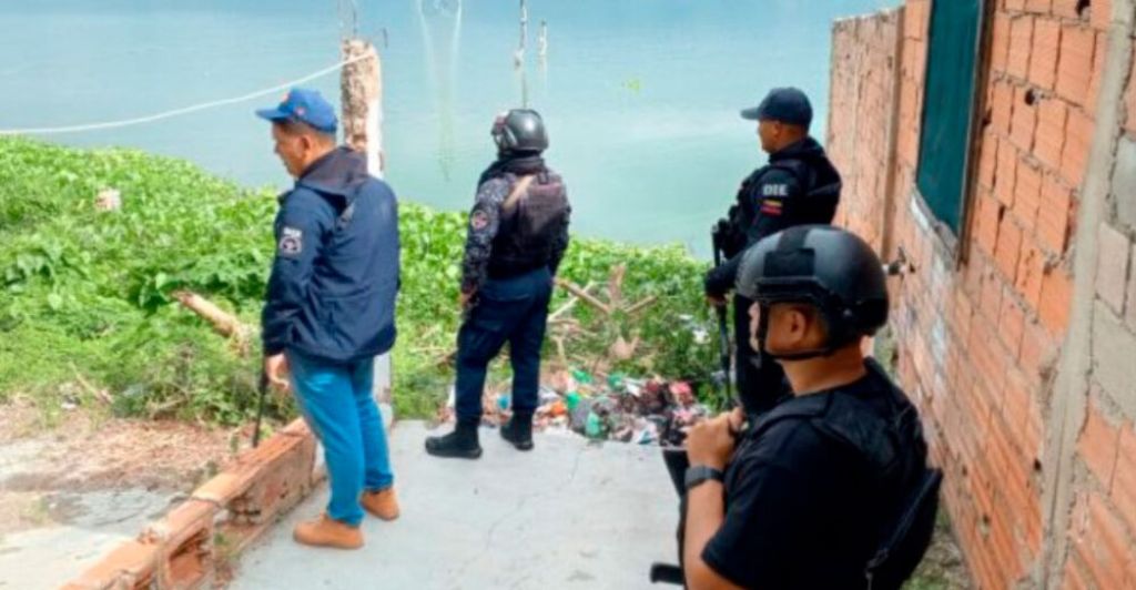 Las investigaciones realizadas por las autoridades detectivescas y la Fiscalía Superior en Aragua revelaron que González fue quien, la noche del domingo 22 de junio, abrió un boquete donde residía Sarmiento. Su objetivo, según las pesquisas, era asesinarlo a sangre fría, un acto que ocurrió mientras la víctima realizaba una transmisión en vivo vía Tik Tok.