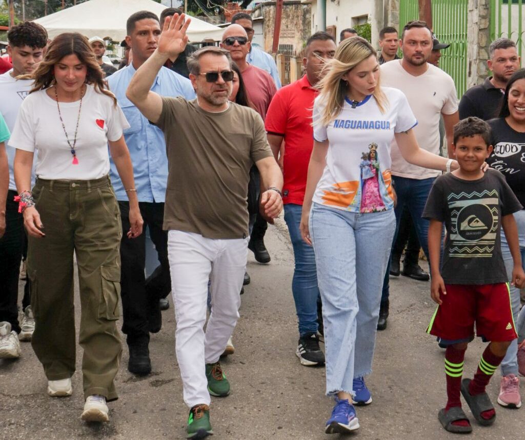 Elizabeth Niño ejerció su derecho al voto - Agencia Carabobeña de Noticias