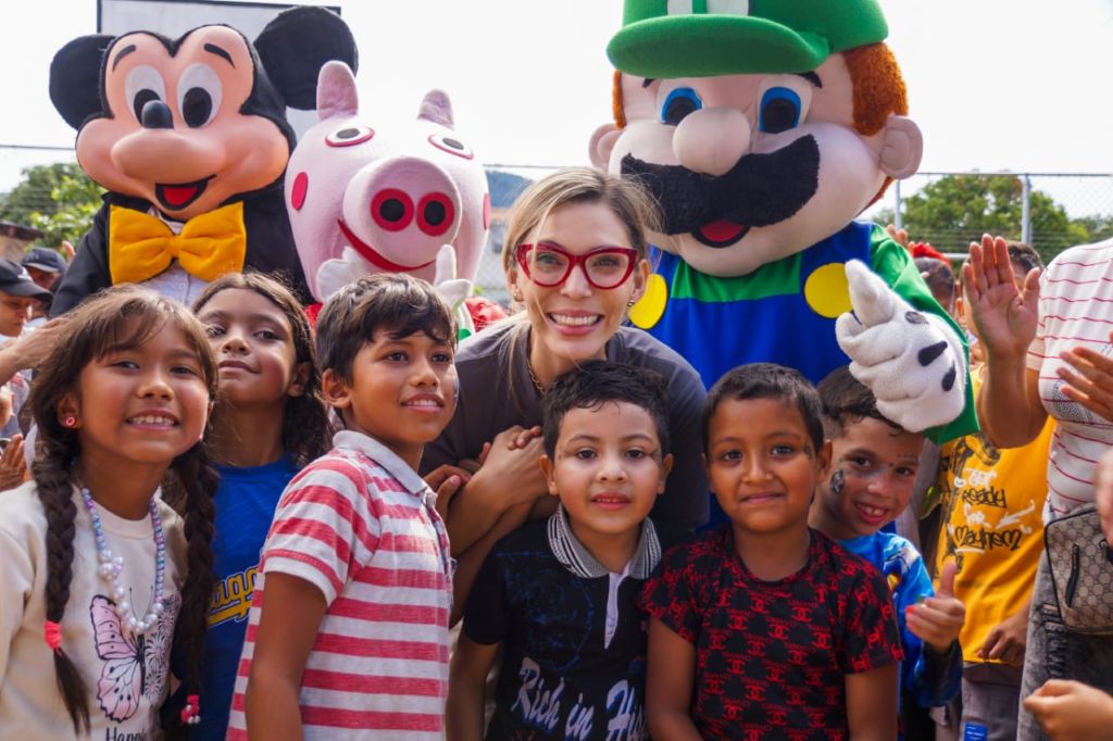 Elizabeth Niño festejó Día del Niño - Agencia Carabobeña de Noticias