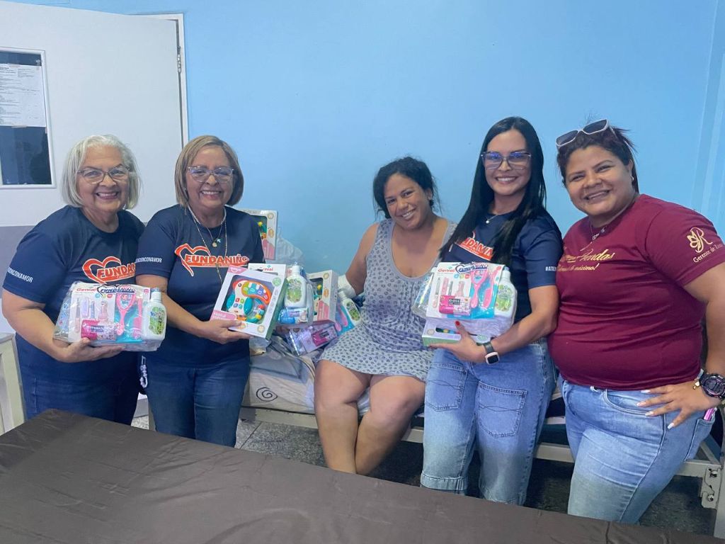 Entregaron más de 60 kits de bebé - Agencia Carabobeña de Noticias