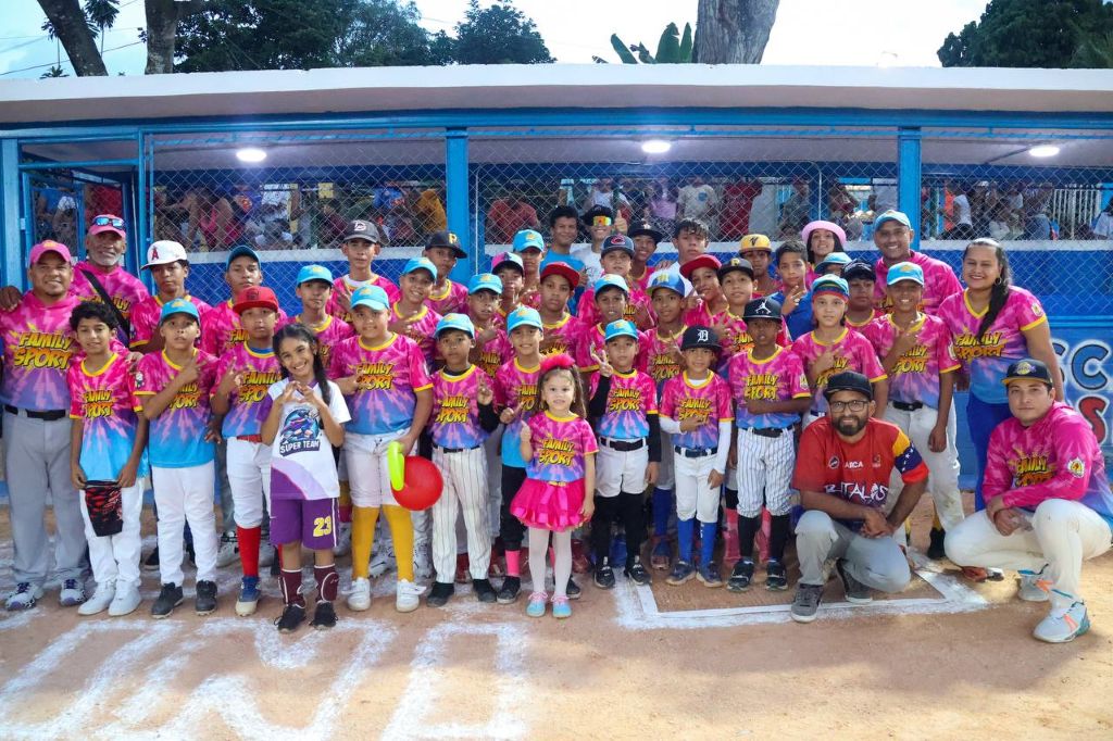 Inauguraron Estadio Humberto Flores - Agencia Carabobeña de Noticias
