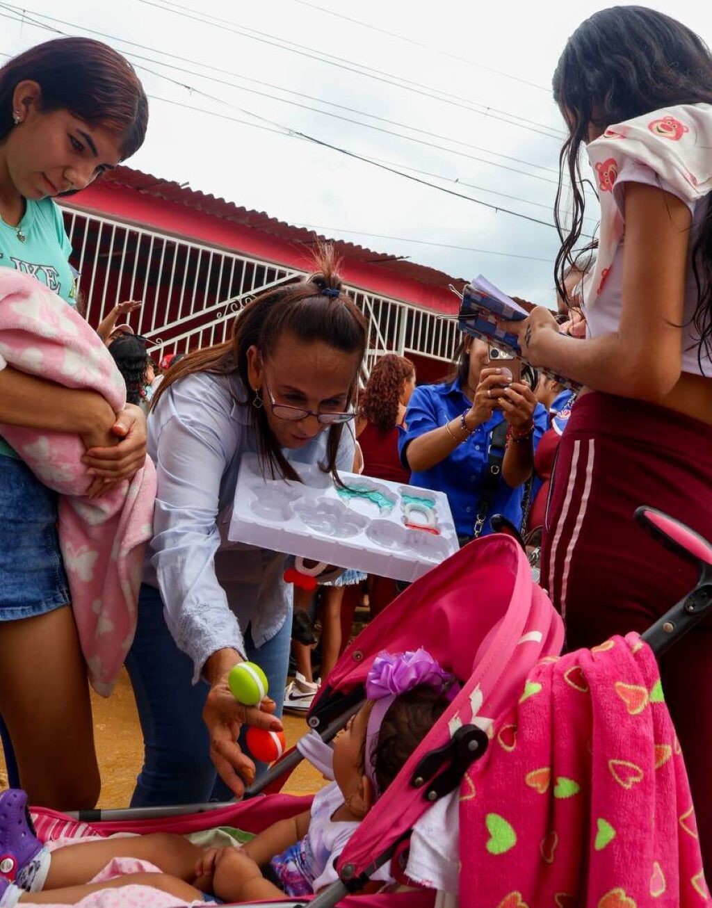 Jornada social La Caravana que Resuelve - Agencia Carabobeña de Noticias