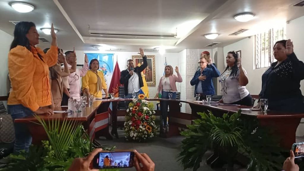 Juramentan directiva de Cámara Municipal de Naguanagua - Agencia Carabobeña de Noticias