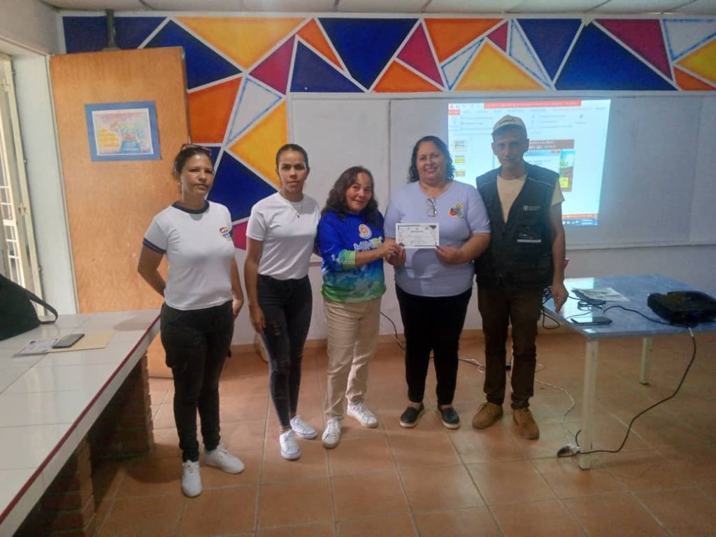 Lorenzo Remedios brindó apoyo al taller - Agencia Carabobeña de Noticias