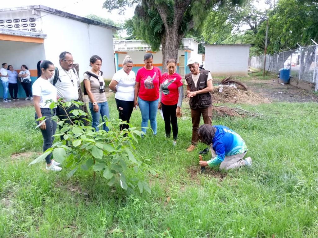 Lorenzo Remedios brindó apoyo al taller - Agencia Carabobeña de Noticias