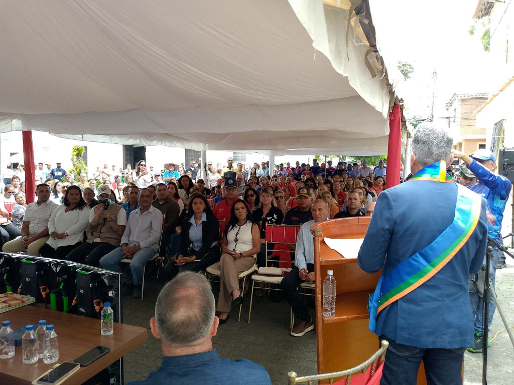 Lorenzo Remedios juramentado alcalde - Agencia Carabobeña de Noticias
