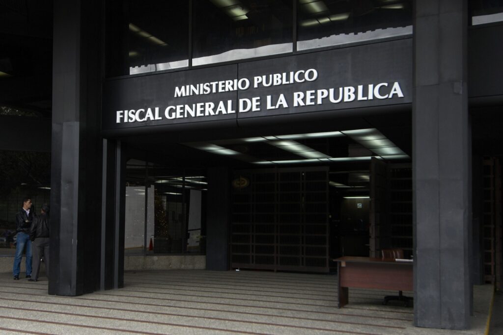 MP ordenó captura de profesor por abuso de alumna - Agencia Carabobeña de Noticias