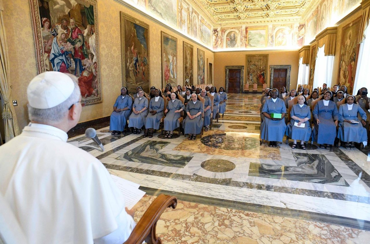 Papa León Hermanas Agustinas Siervas