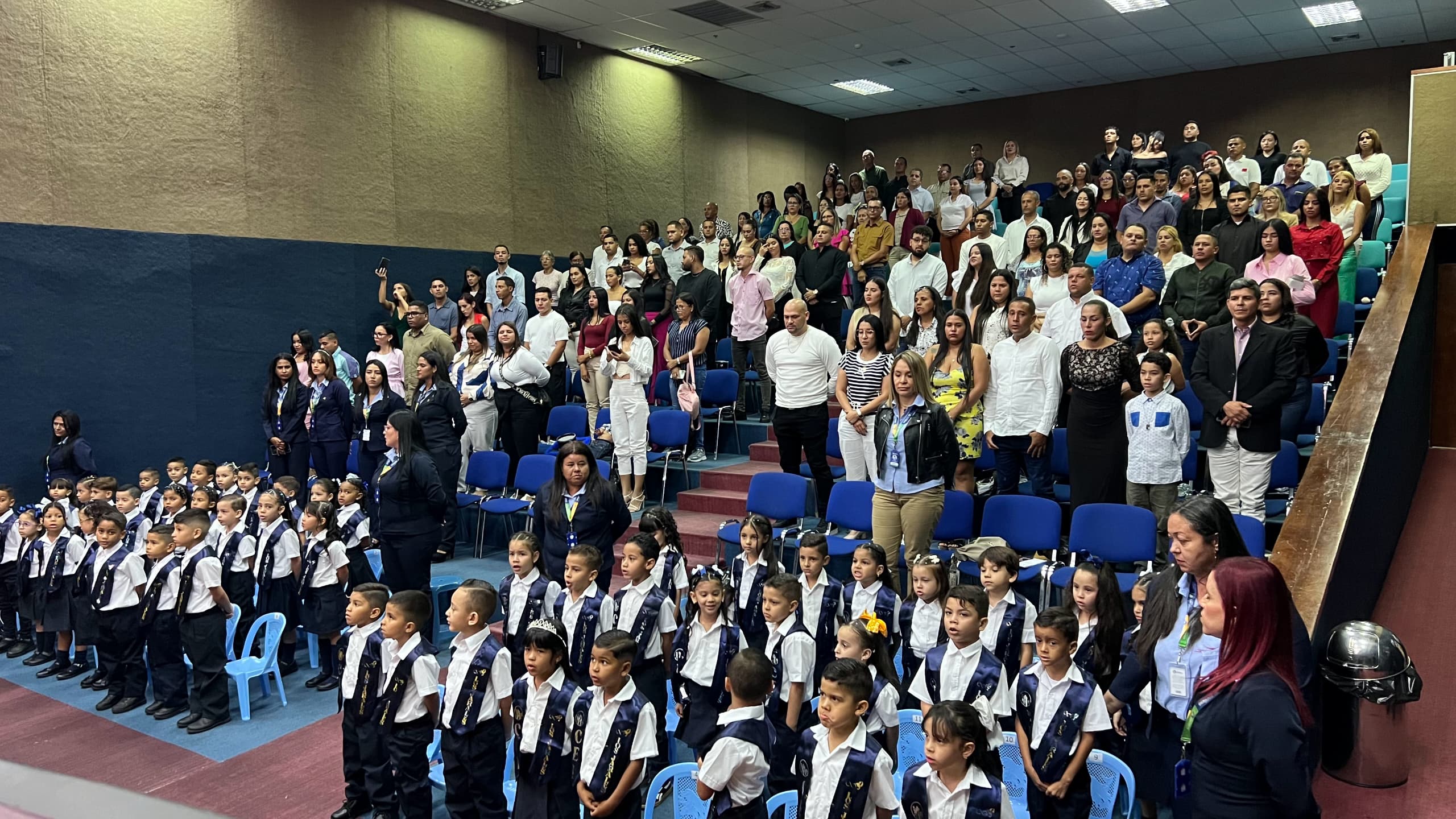 Promovidos más de 600 estudiantes - Agencia Carabobeña de Noticias