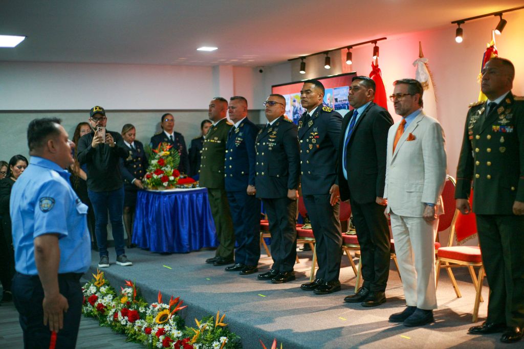 Rafael Lacava encabezó ascensos - Agencia Carabobeña de Noticias