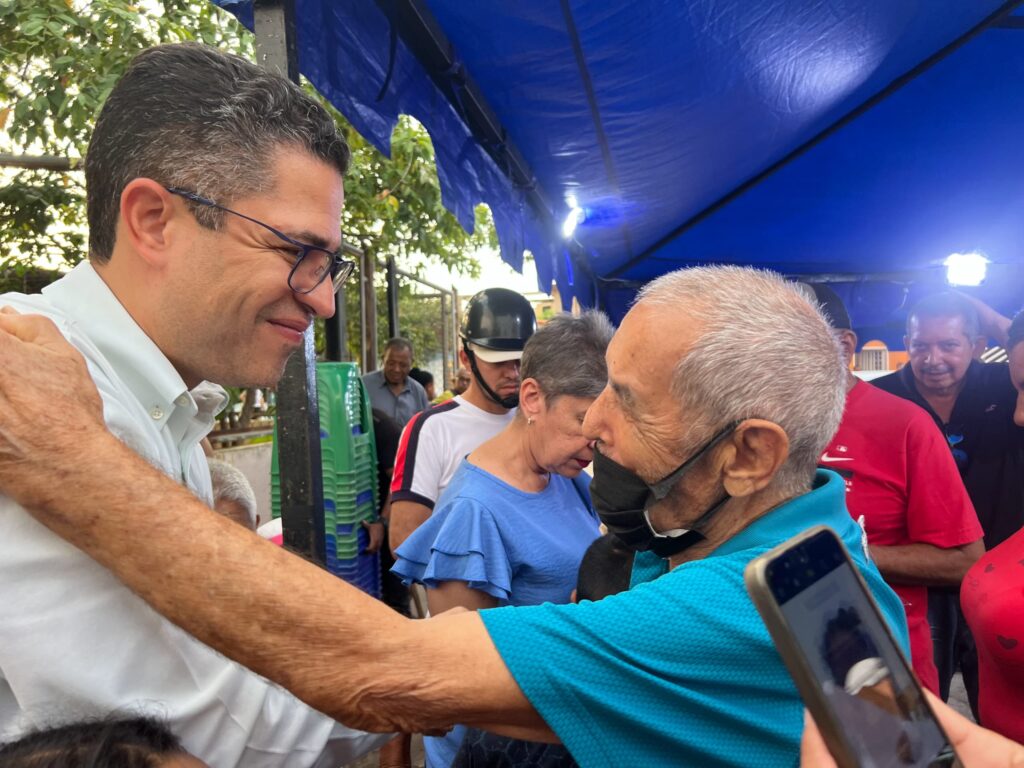 Sandieganos respaldan a León Jurado - Agencia Carabobeña de Noticias