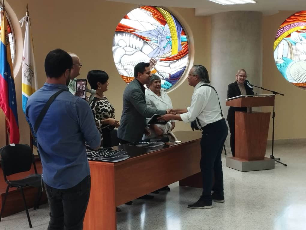UJAP reconoce trayectoria de destacados periodistas carabobeños - Agencia Carabobeña de Noticias
