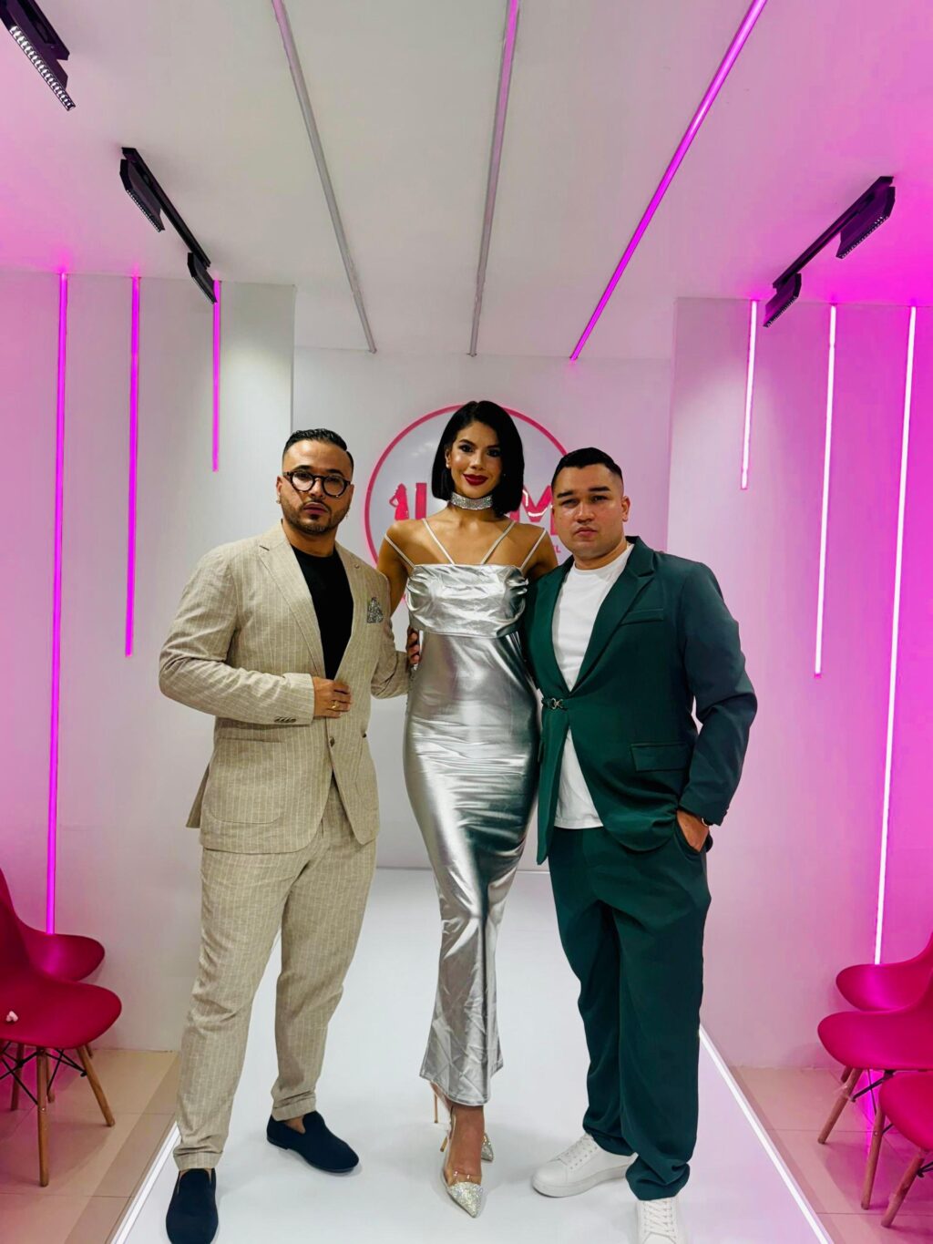 Universal Doral Model - Agencia Carabobeña de Noticias