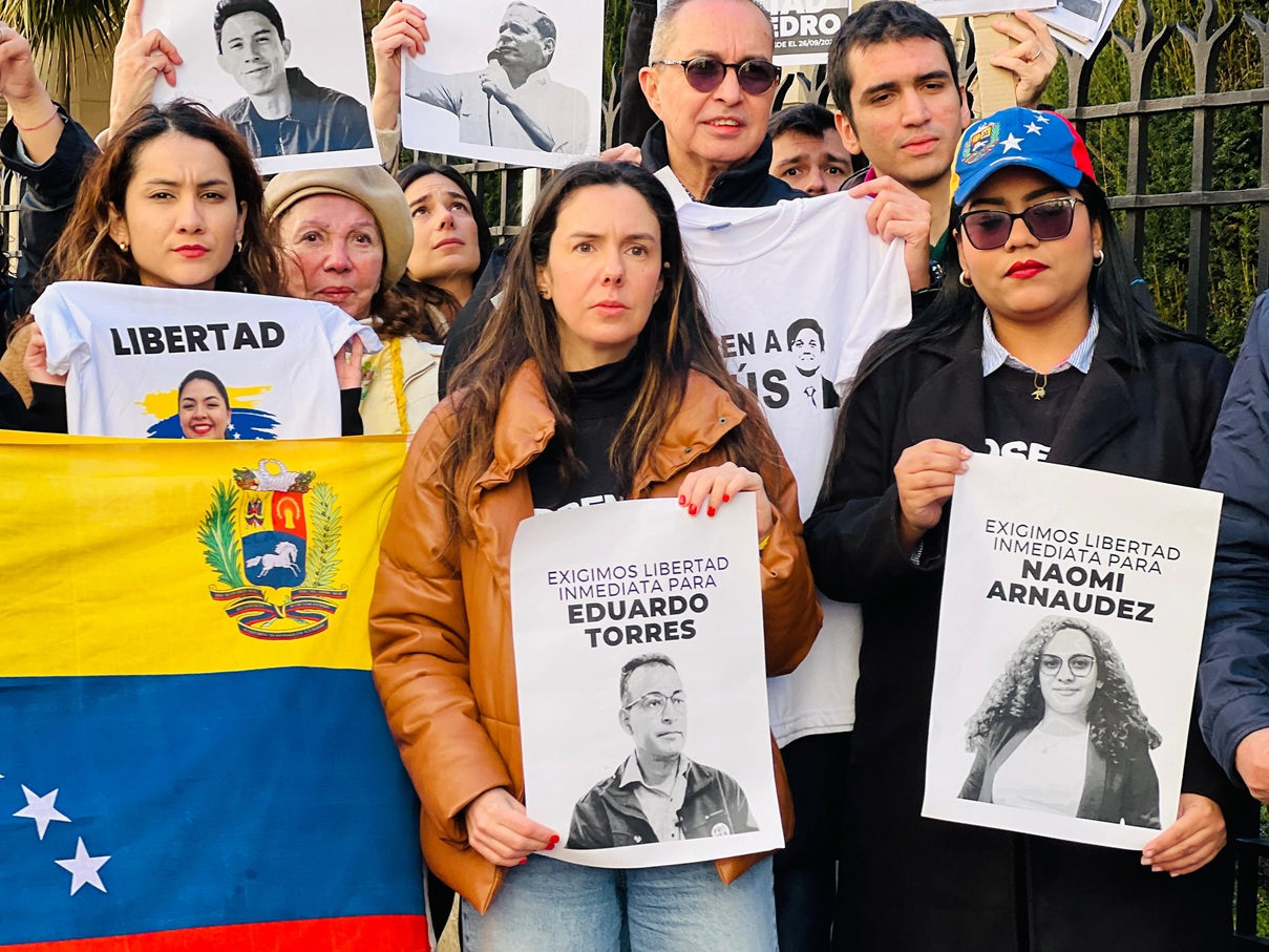 Venezolanos en Argentina papa León