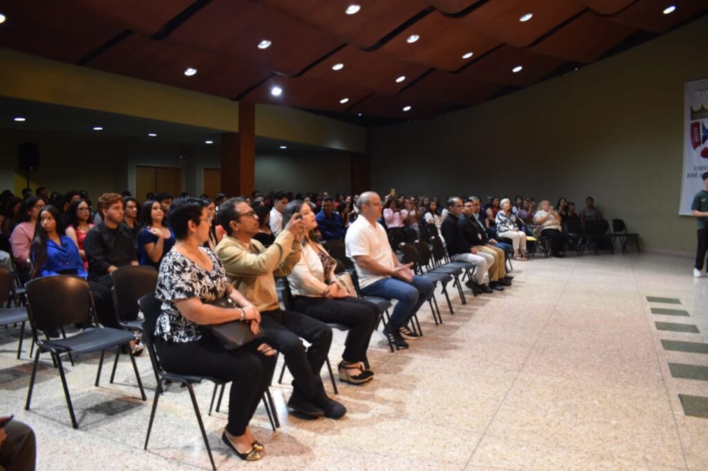 Alcaldía de San Diego y la UJAP entregaron certificados - Agencia Carabobeña de Noticias