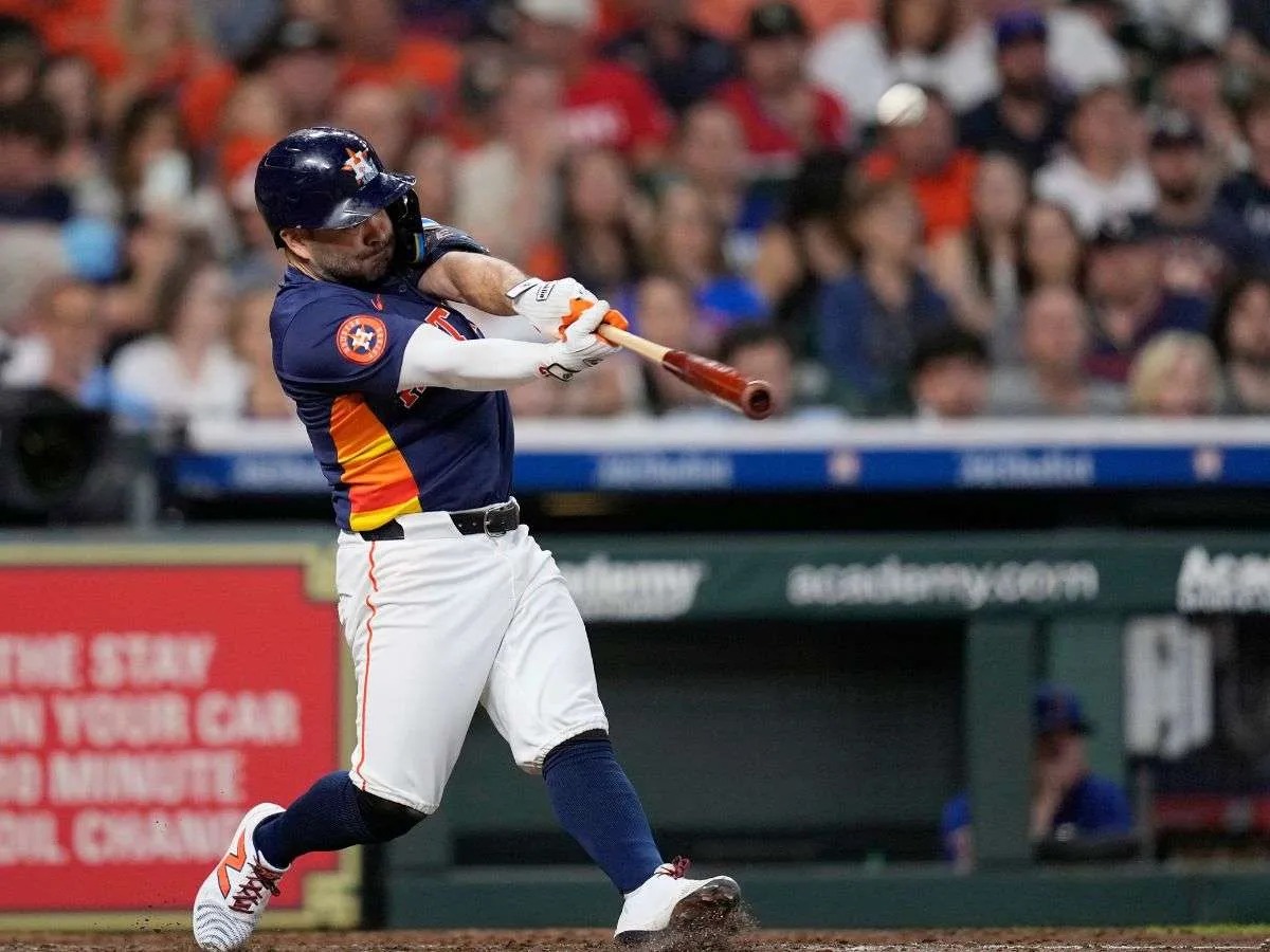 El venezolano José Altuve, quien se encuentra jugando para los Astros, ha ido ganando un puesto importante en el registro histórico de la MLB,-Agencia Carabobeña de Noticias – ACN – Deportes