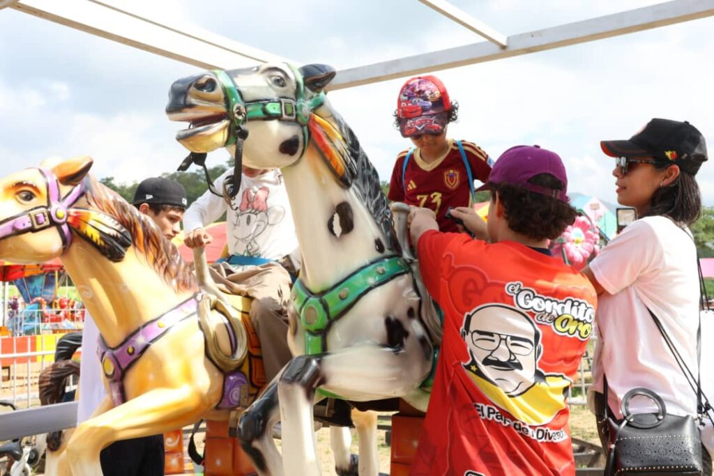 niños en el Center Park de San Diego - Agencia Carabobeña de Noticias