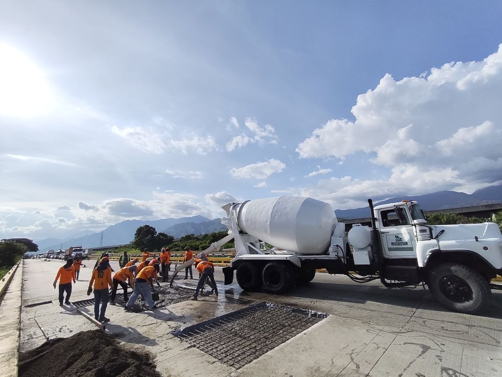 Avanza rehabilitación de tramos del viaducto La Cabrera - Agencia Carabobeña de Noticias
