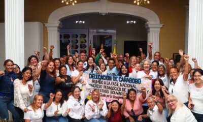 Carabobo abanderó a 75 docentes - Agencia Carabobeña de Noticias