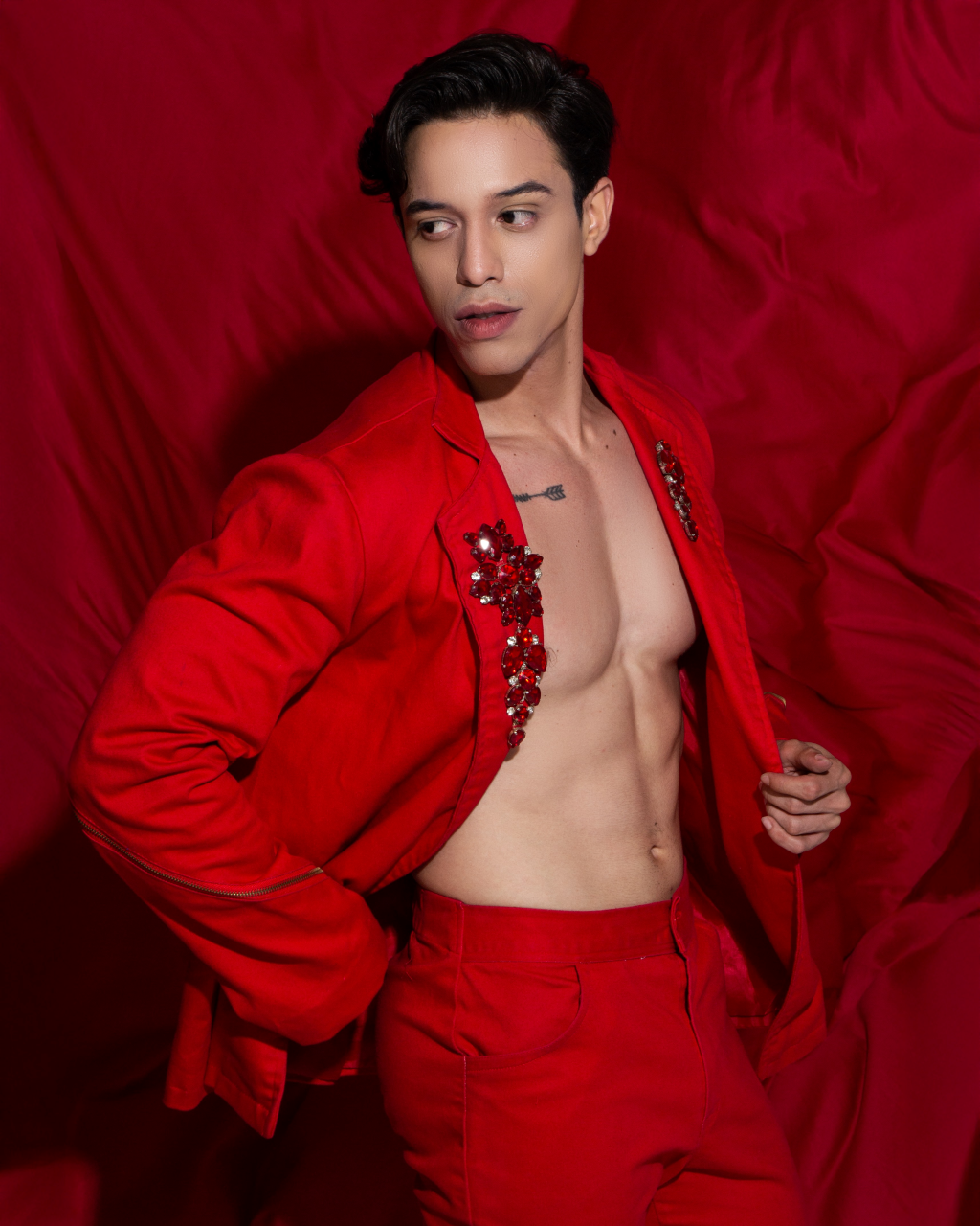 Carlos Luis Martínez al Mister Charm International - Agencia Carabobeña de Noticias