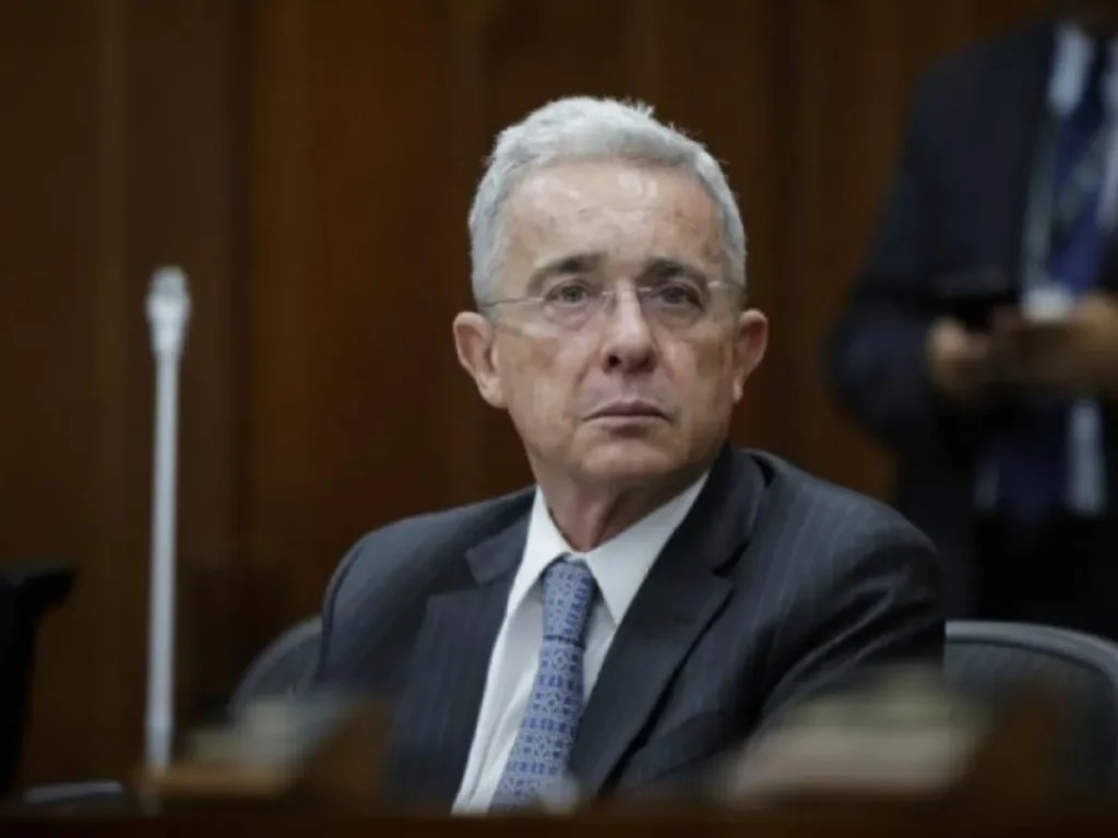 Condenan a Álvaro Uribe - Agencia Carabobeña de Noticias