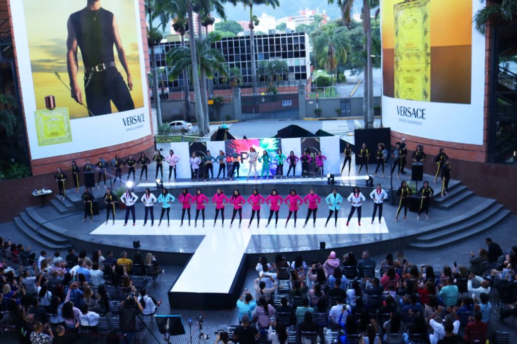 Desfile Class-715 - Agencia Carabobeña de Noticias