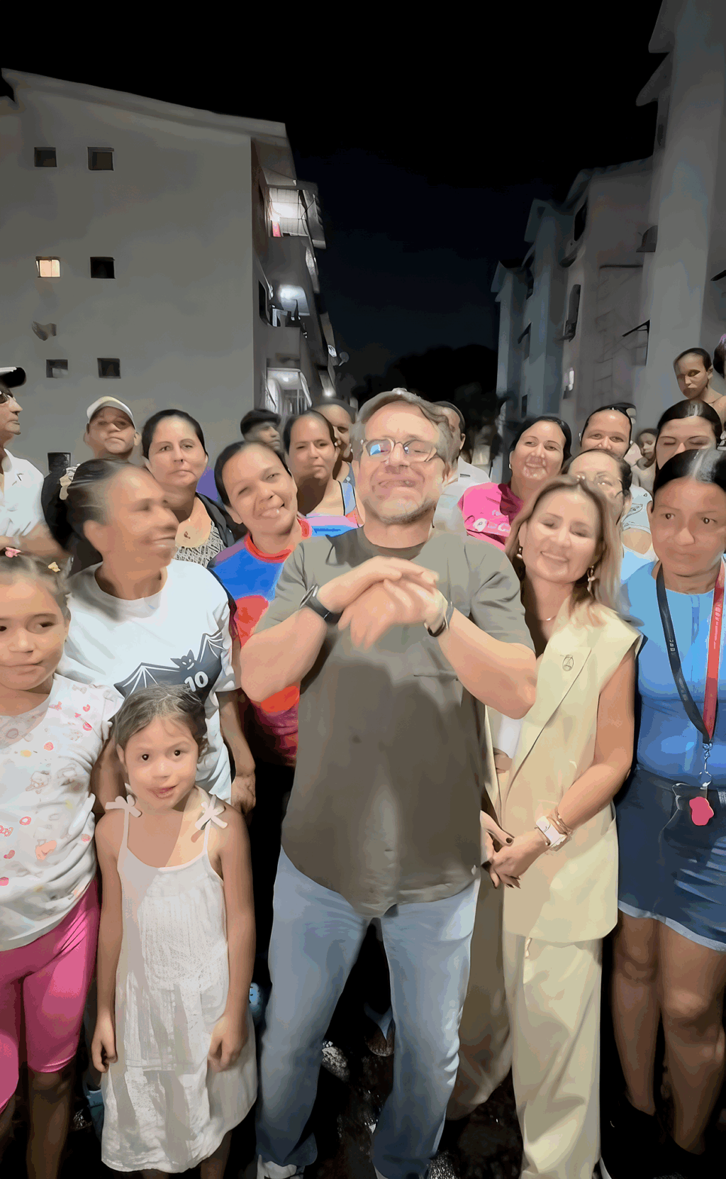 Embellecimiento del conjunto residencial La Adobera - Agencia Carabobeña de Noticias