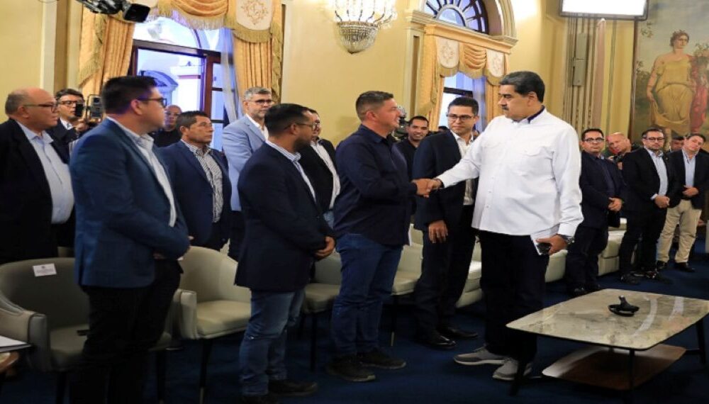 Maduro Moros reunido con alcalde de oposición - Agencia Carabobeña de Noticias