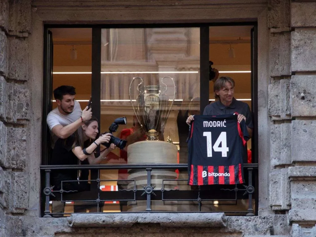 Milan presenta a Modric - Agencia Carabobeña de Noticias