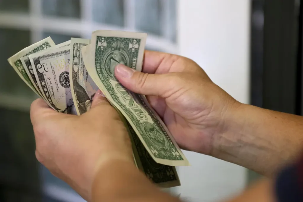 Precio del dólar del 15 de agosto - Agencia Carabobeña de Noticias