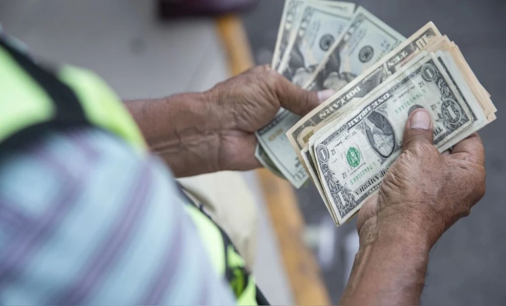 Precio del dólar del 4 de agosto - Agencia Carabobeña de Noticias