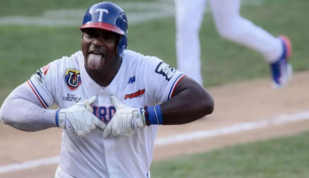 Puig con Magallanes - Agencia Carabobeña de Noticias