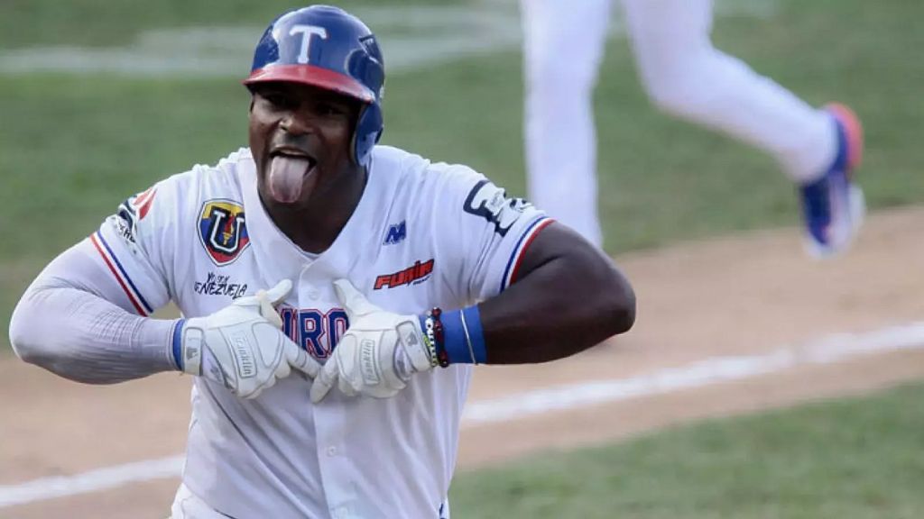 Puig con Magallanes - Agencia Carabobeña de Noticias