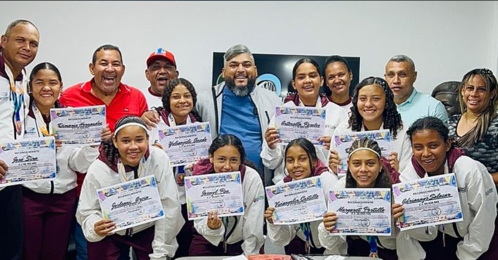 kickingbol carabobeño reconocido por bronce - Agencia Carabobeña de Noticias