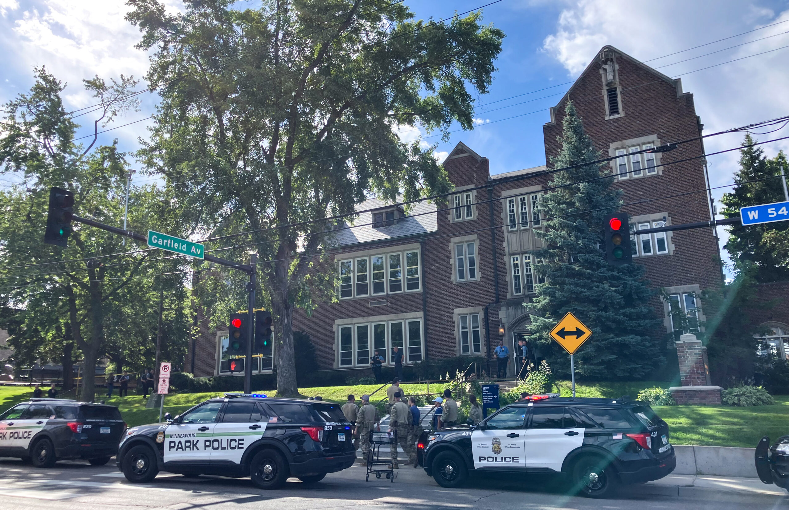 tiroteo en escuela católica de Minneápolis - Agencia Carabobeña de Noticias