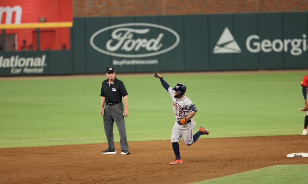 Altuve llega a 25 - Agencia Carabobeña de Noticias