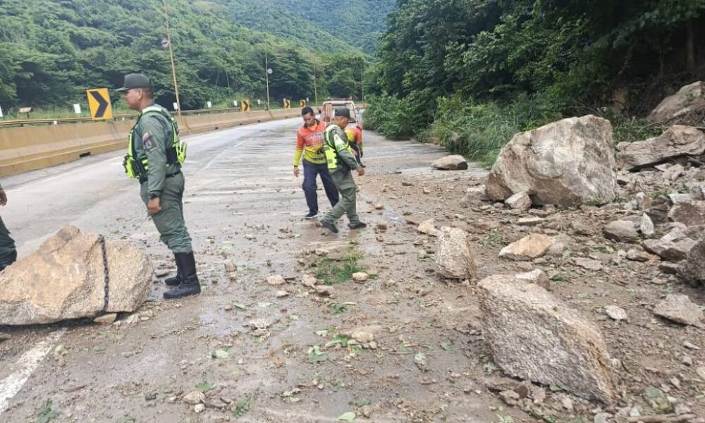 Atienden tramos por lluvias -Agencia Carabobeña de Noticia