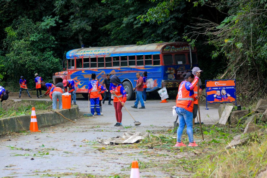 Avanza trabajo en carretera nacional Las Trincheras  Agencia Carabobeña de Noticias
