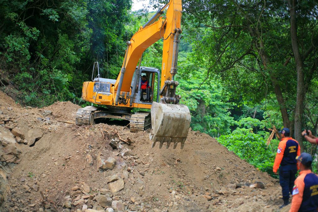 Avanza trabajo en carretera nacional Las Trincheras Agencia Carabobeña de Noticias